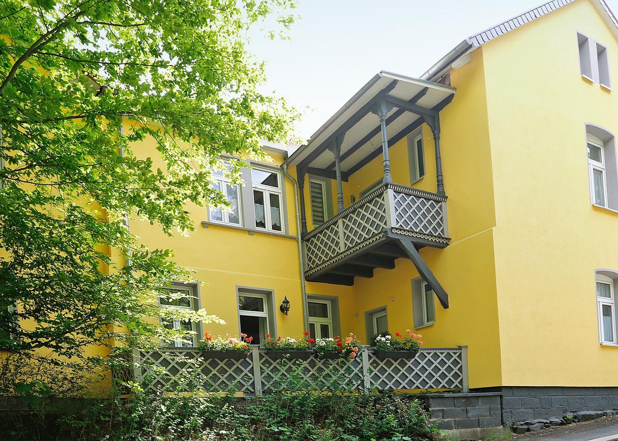 Haus Eveline - Ferienwohnungen Unterhalb Der Wartburg - Eisenach Exterior photo